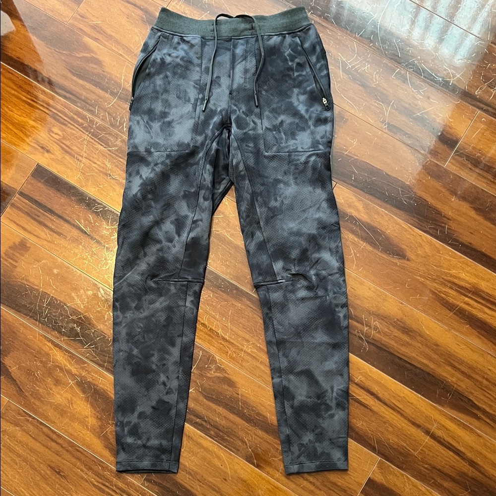 Lululemon Athletica Dark Patterned Tye Dye Joggers